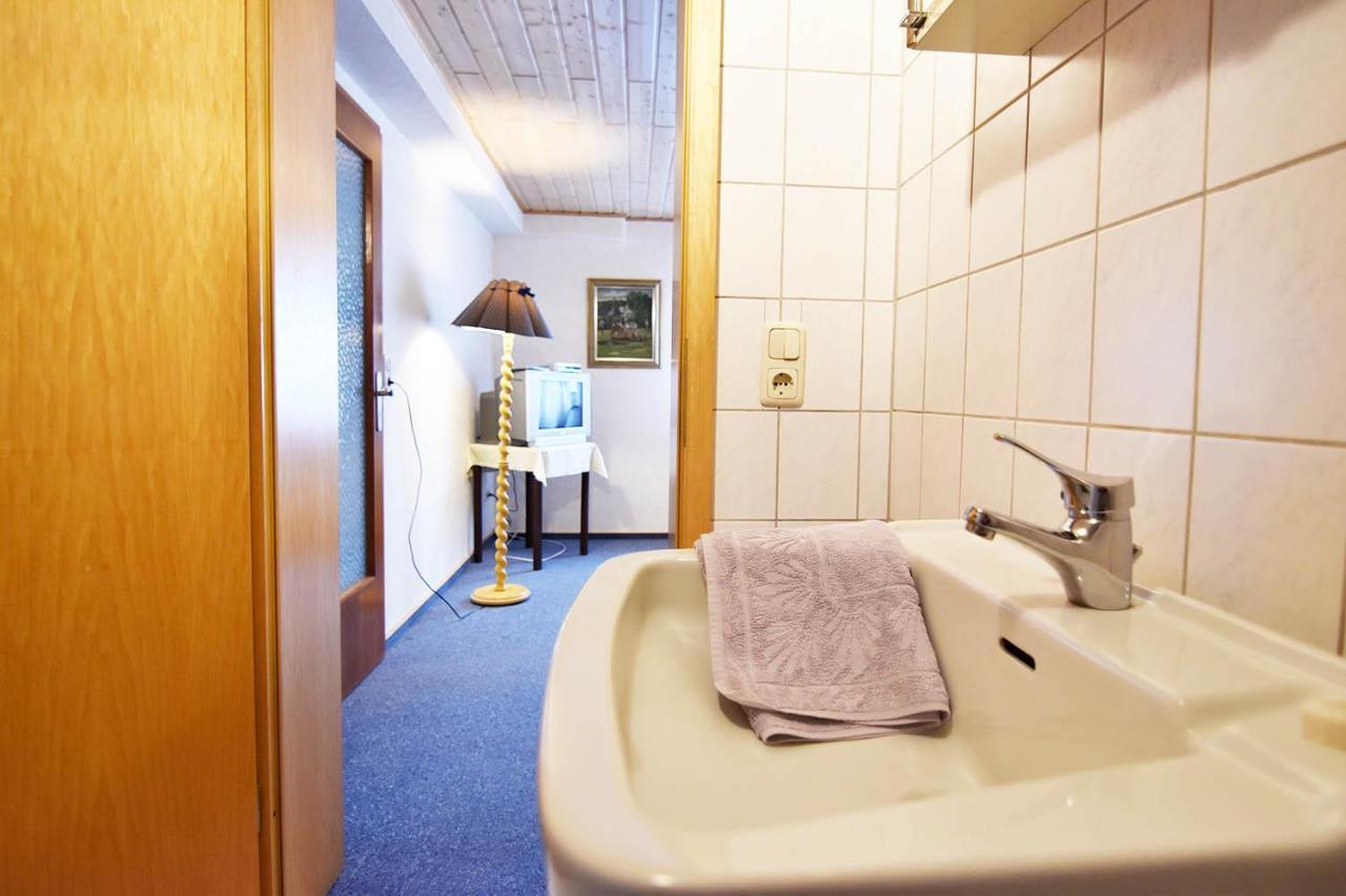Gaestehaus Steinborn Hotel Хаймбах Екстериор снимка