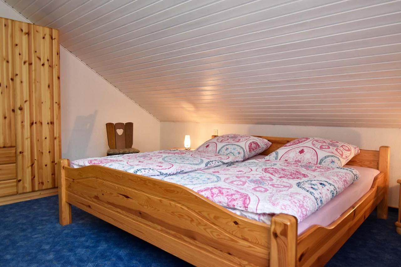 Gaestehaus Steinborn Hotel Хаймбах Екстериор снимка