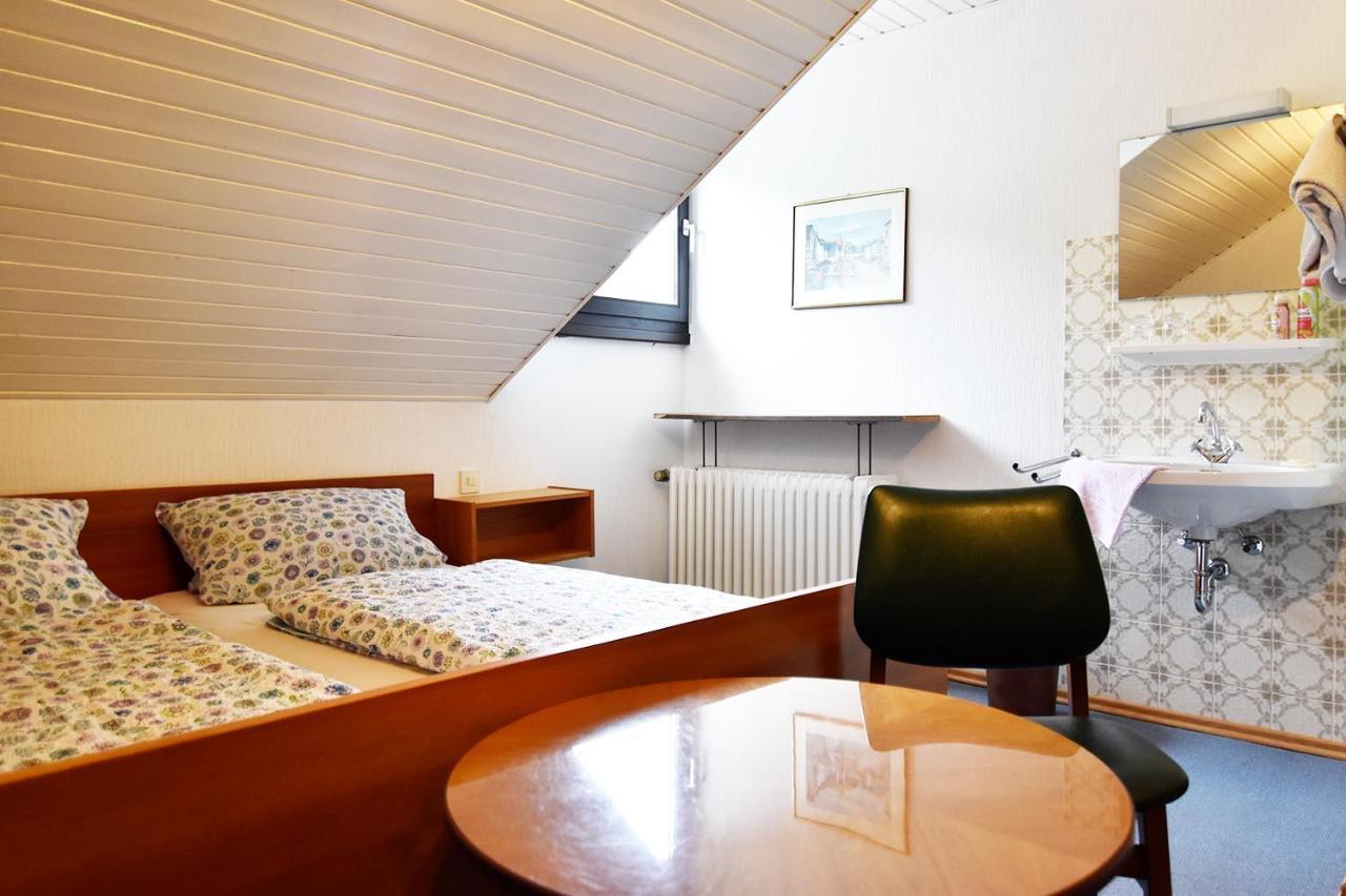 Gaestehaus Steinborn Hotel Хаймбах Екстериор снимка