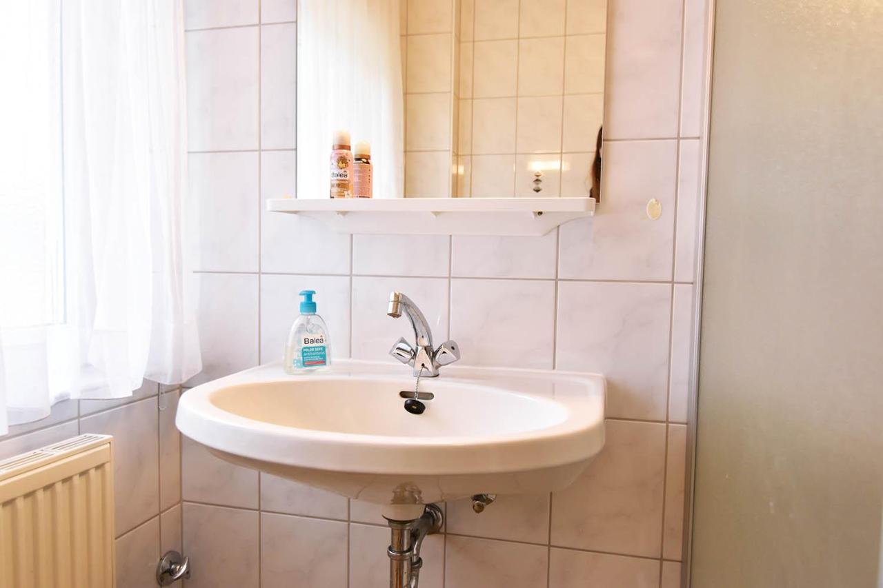 Gaestehaus Steinborn Hotel Хаймбах Екстериор снимка