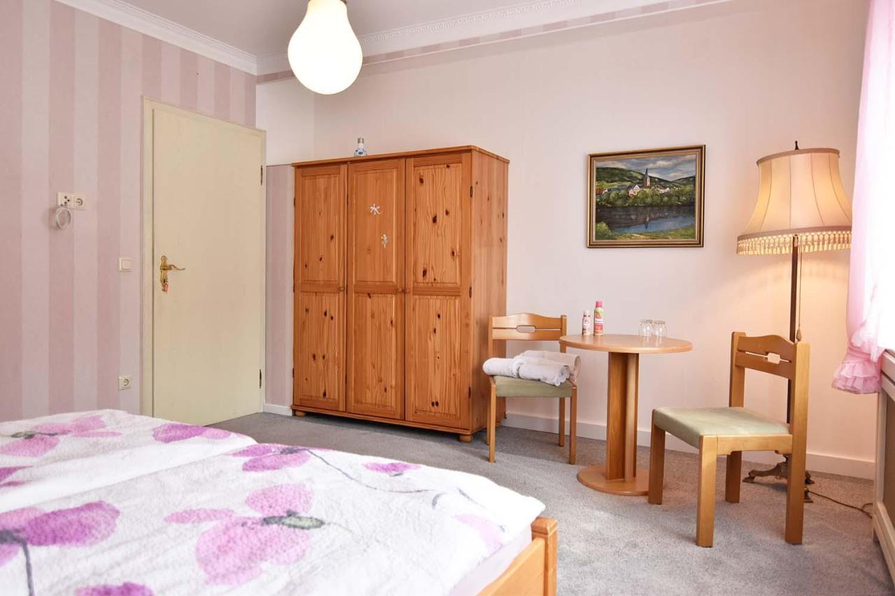 Gaestehaus Steinborn Hotel Хаймбах Екстериор снимка